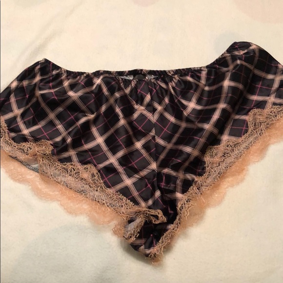 PJ/Lounge set - Picture 3 of 4